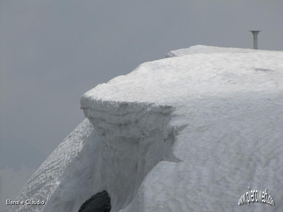 17 Grossa cornice verso la piattaforma di orientamento.JPG